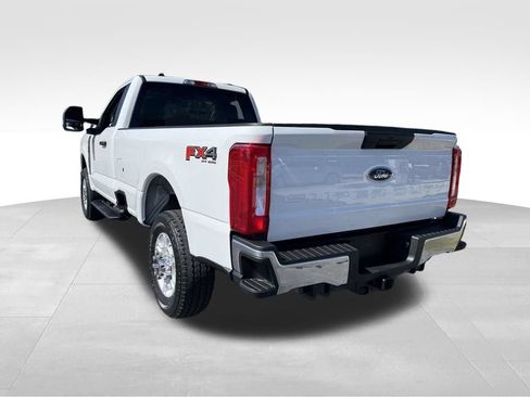 Used 2025 Ford F350 XLT w/ FX4 Off-Road Package AWD/4WD image 7