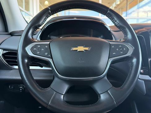 Used 2021 Chevrolet Traverse LT FWD image 25