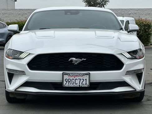 Used 2022 Ford Mustang Premium RWD image 9