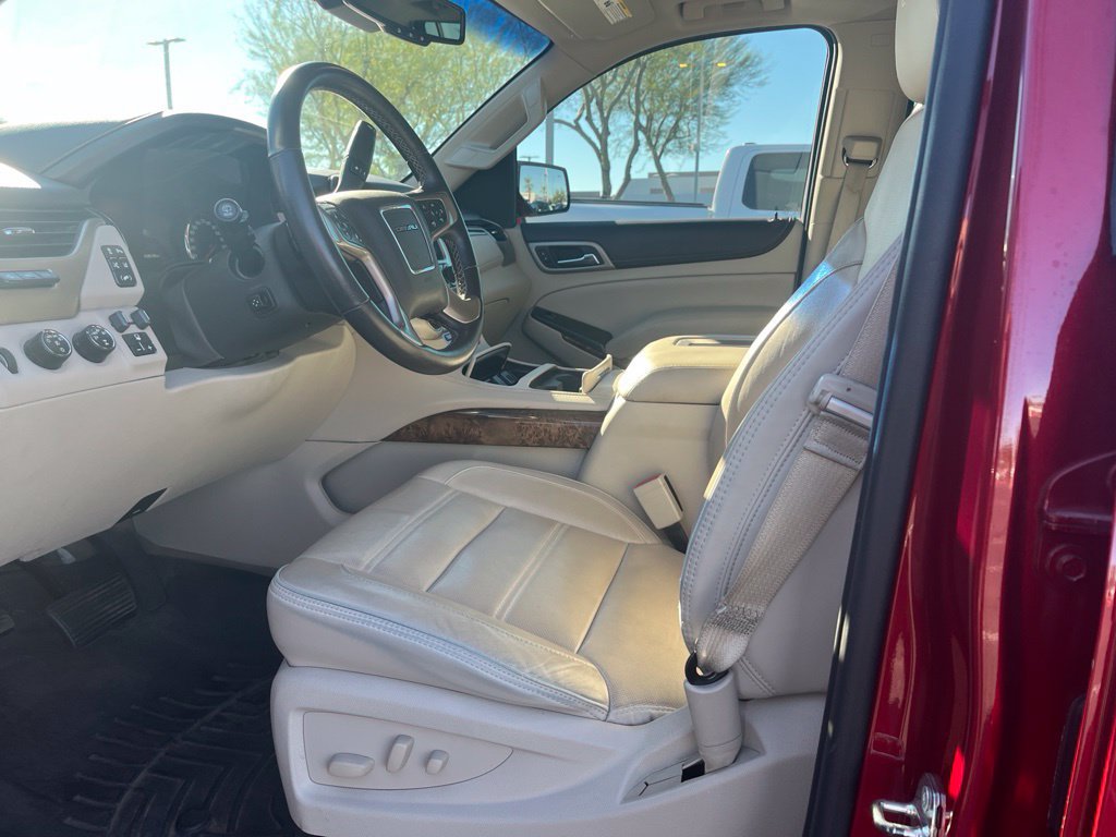 Used 2015 GMC Yukon XL Denali w/ Premium Package AWD/4WD image 7