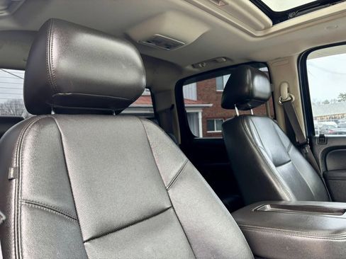 Used 2013 Chevrolet Silverado 2500 LTZ w/ LTZ Plus Package image 17