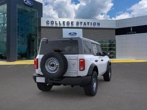 New 2025 Ford Bronco 4-Door image 8