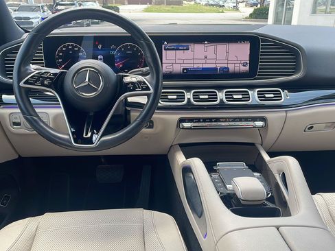 Used 2024 Mercedes-Benz GLE 450 4MATIC image 10