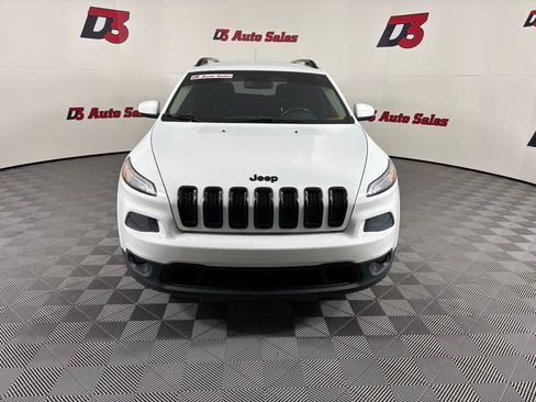 Used 2015 Jeep Cherokee Latitude w/ Cold Weather Group image 9
