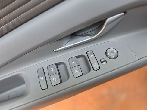 New 2026 Hyundai Elantra SEL Sport image 24