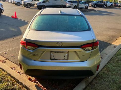 Used 2023 Toyota Corolla LE w/ LE Convenience Package FWD image 30