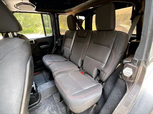 Used 2021 Jeep Wrangler Unlimited Rubicon AWD/4WD image 19