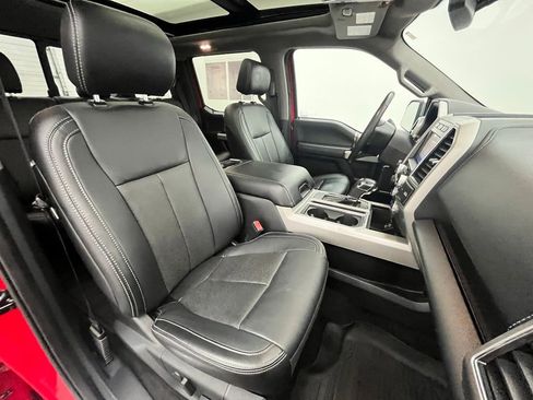 Used 2020 Ford F150 Lariat w/ Equipment Group 502A Luxury AWD/4WD image 33