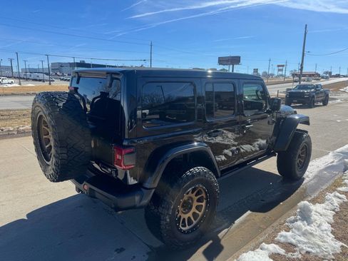 Used 2021 Jeep Wrangler Unlimited Rubicon w/ Trailer Tow Package image 5