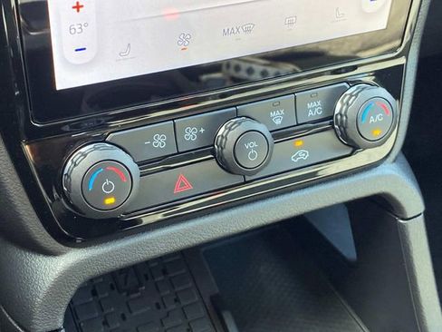 New 2025 Ford Ranger XLT w/ Equipment Group 301A High image 23