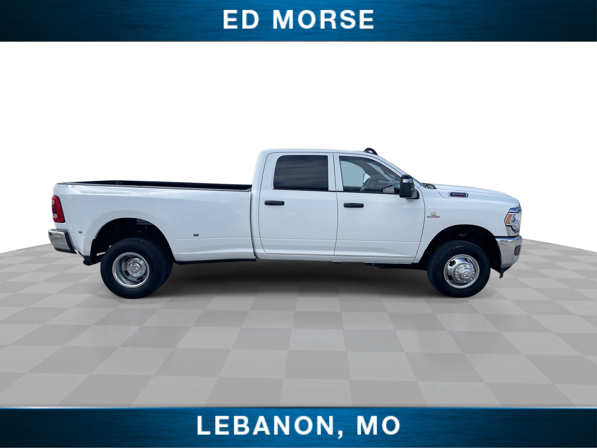 Used 2024 RAM 3500 Tradesman w/ Chrome Appearance Group AWD/4WD image 9