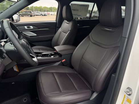 New 2026 Ford Explorer Platinum image 21