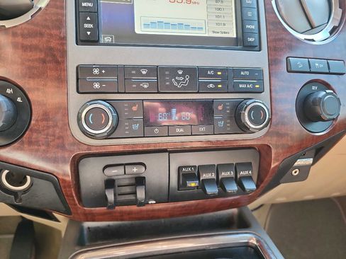 Used 2012 Ford F250 King Ranch w/ FX4 Off Road Pkg AWD/4WD image 26