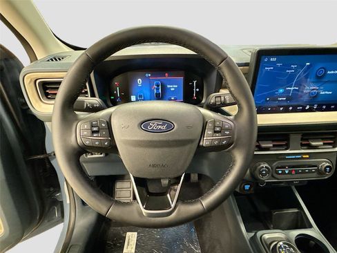 New 2026 Ford Maverick Lariat image 11