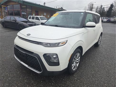 Used 2020 Kia Soul LX image 4