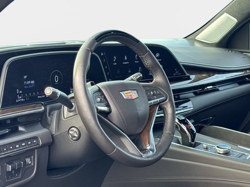 Used 2024 Cadillac Escalade ESV Sport Platinum image 12