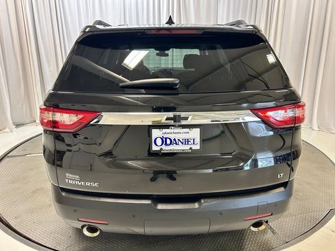 Used 2021 Chevrolet Traverse LT FWD image 27