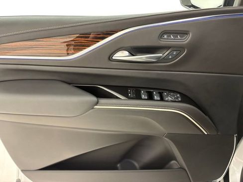 Certified 2024 Cadillac Escalade Premium Luxury w/ Performance Package AWD/4WD image 13