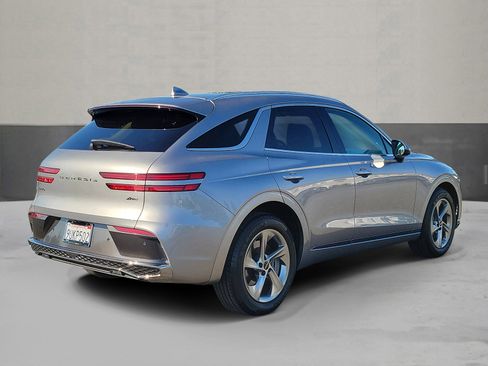 Certified 2026 Genesis GV70 2.5T Select image 2