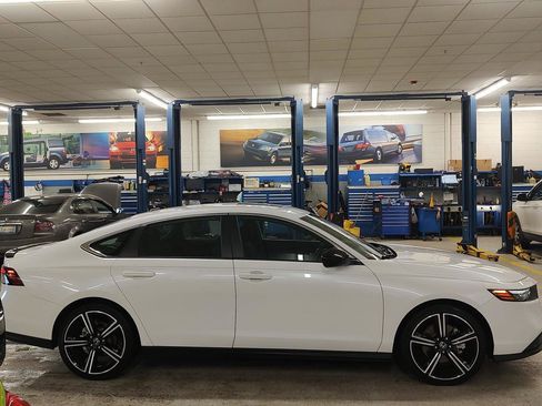 Used 2023 Honda Accord Sport image 27