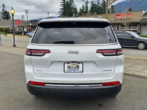 Used 2024 Jeep Grand Cherokee L Limited w/ Luxury Tech Group II image 7