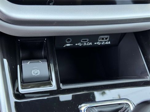 Certified 2025 Subaru Outback Premium image 23
