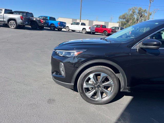 Used 2025 Ford Escape Platinum AWD/4WD image 5