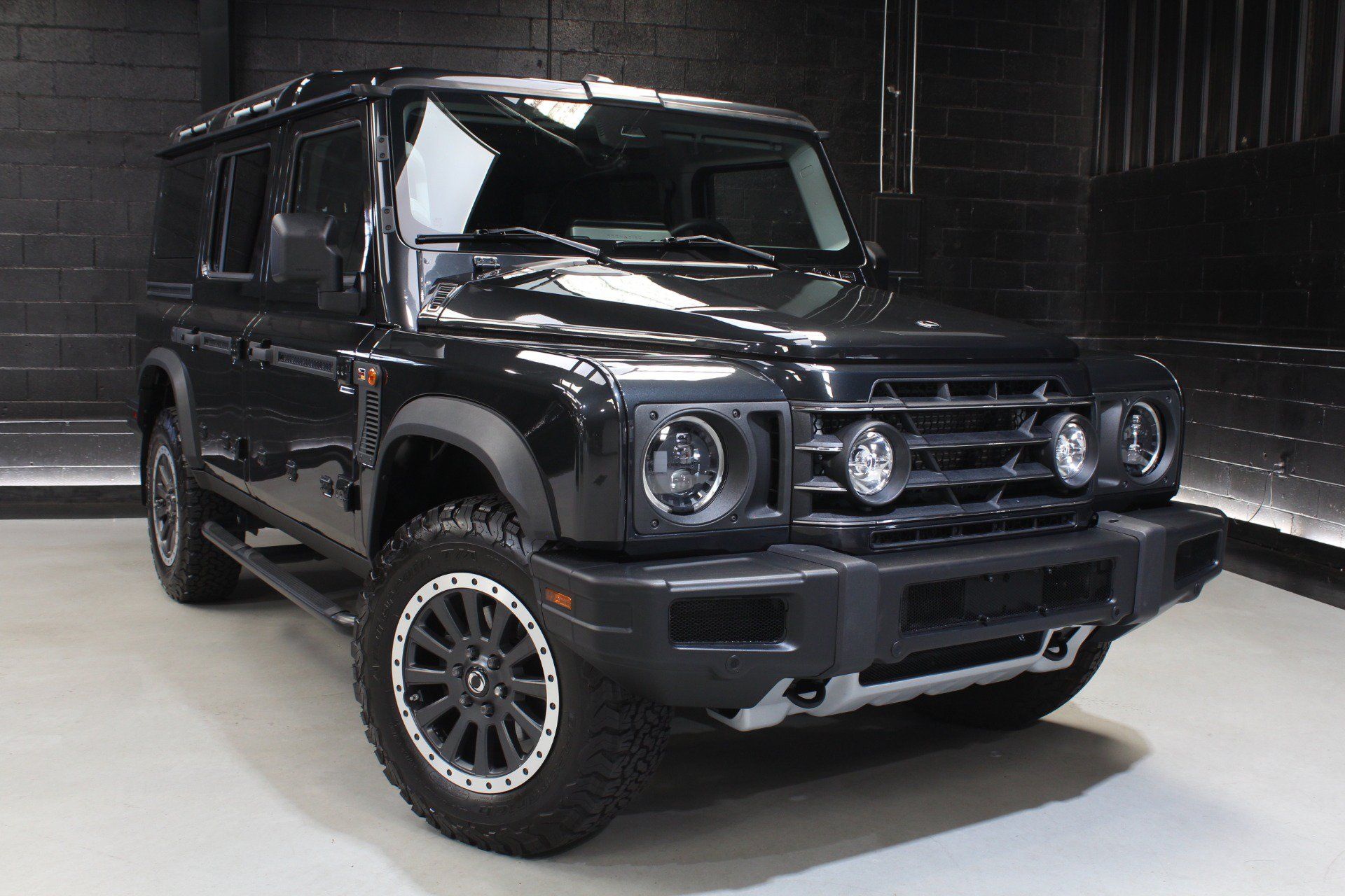 Used 2024 INEOS Grenadier Station Wagon AWD/4WD image 9