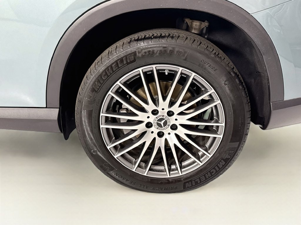 Certified 2026 Mercedes-Benz GLC 300 image 32