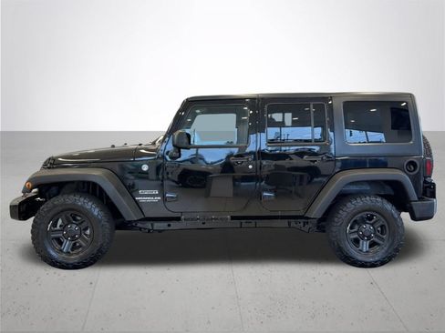Used 2016 Jeep Wrangler Unlimited Sport w/ Max Tow Package AWD/4WD image 11