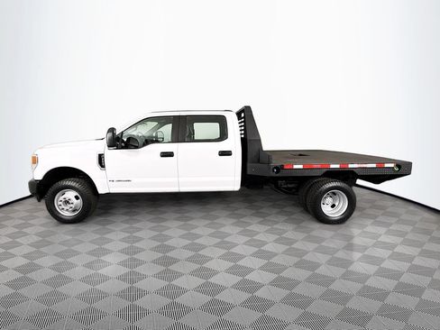 Used 2021 Ford F350 XL w/ Power Equipment Group AWD/4WD image 4