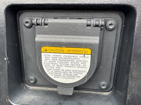 Used 2022 Toyota Tacoma TRD Off-Road w/ Technology Package AWD/4WD image 11
