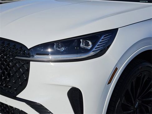 New 2026 Lincoln Aviator Reserve w/ Jet Appearance Package image 8