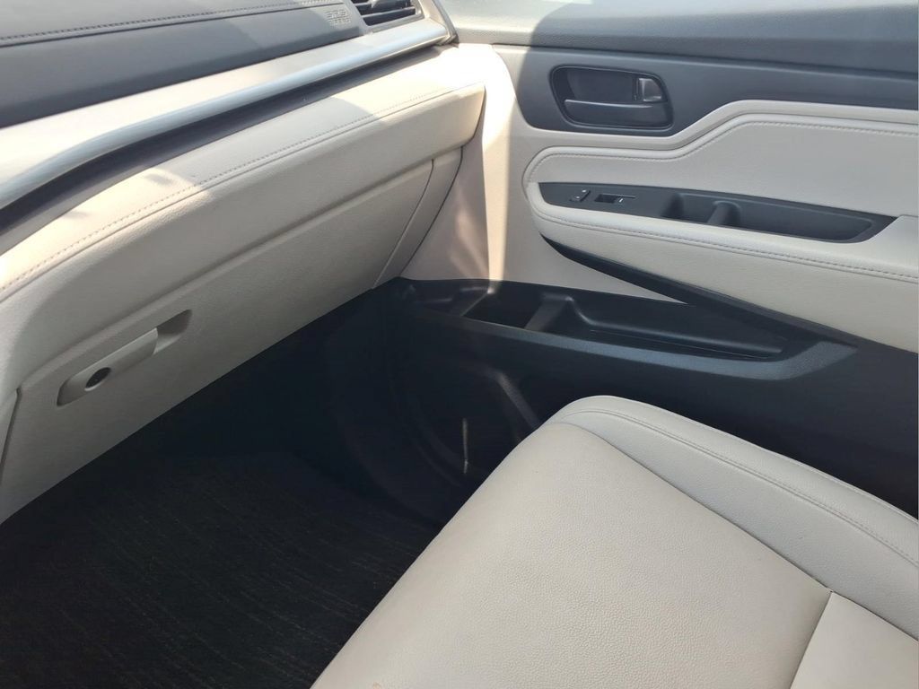 Used 2025 Honda Odyssey EX-L image 23