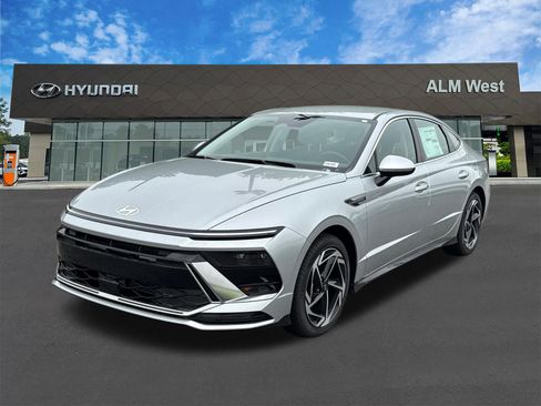 New 2026 Hyundai Sonata SEL image 1