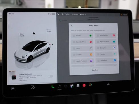 Used 2023 Tesla Model 3 Standard Range RWD image 28