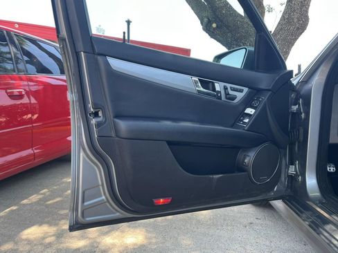 Used 2013 Mercedes-Benz C 250 Sedan image 10