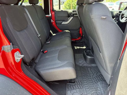 Used 2016 Jeep Wrangler Unlimited Sport AWD/4WD image 23