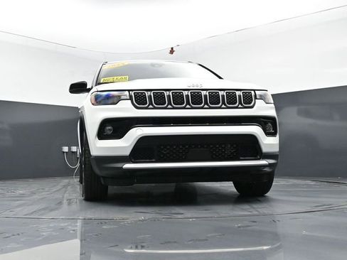 Used 2023 Jeep Compass Limited AWD/4WD image 48