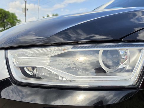 Used 2018 Audi Q3 2.0T Premium w/ Convenience Package image 11