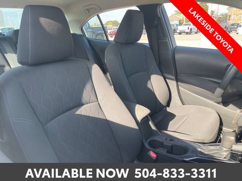 Used 2023 Toyota Corolla LE FWD image 14