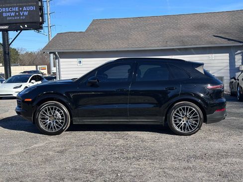 Used 2019 Porsche Cayenne E-Hybrid image 3