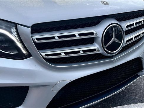 Used 2019 Mercedes-Benz GLS 550 4MATIC image 29