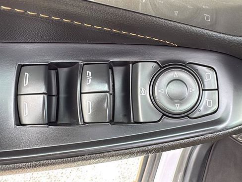 Used 2021 Chevrolet Traverse RS AWD/4WD image 32