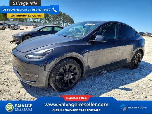Used 2024 Tesla Model Y Long Range AWD/4WD image 1