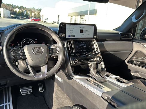 Used 2024 Lexus LX 600 F Sport image 16