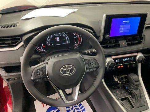 Used 2025 Toyota RAV4 XLE w/ Convenience Package FWD image 20