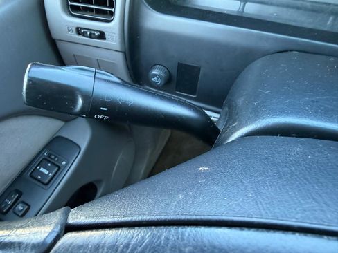 Used 2002 Toyota 4Runner SR5 image 17