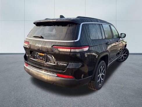 Used 2025 Jeep Grand Cherokee L Limited w/ Trailer Tow Package AWD/4WD image 4
