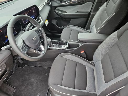 New 2026 Chevrolet TrailBlazer LT w/ Midnight Edition FWD image 15